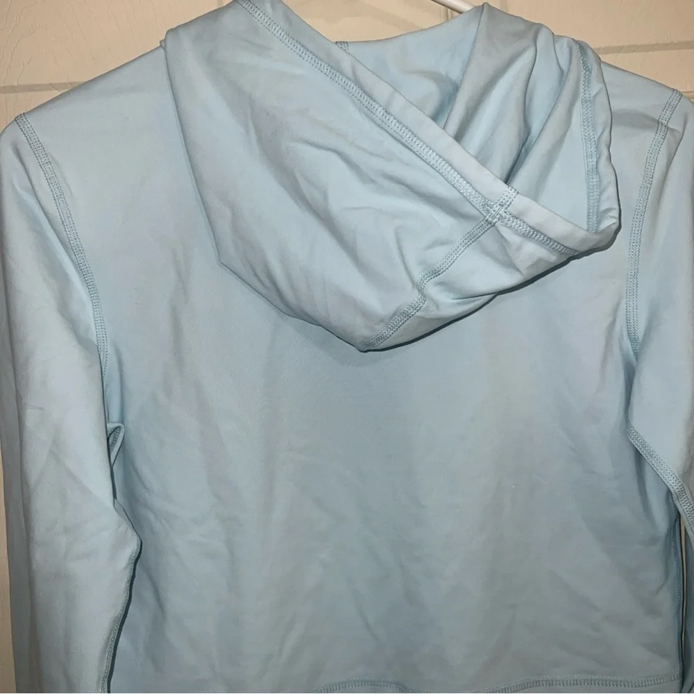 BuffBunny Light Blue Crop Top - Picture 3 of 5